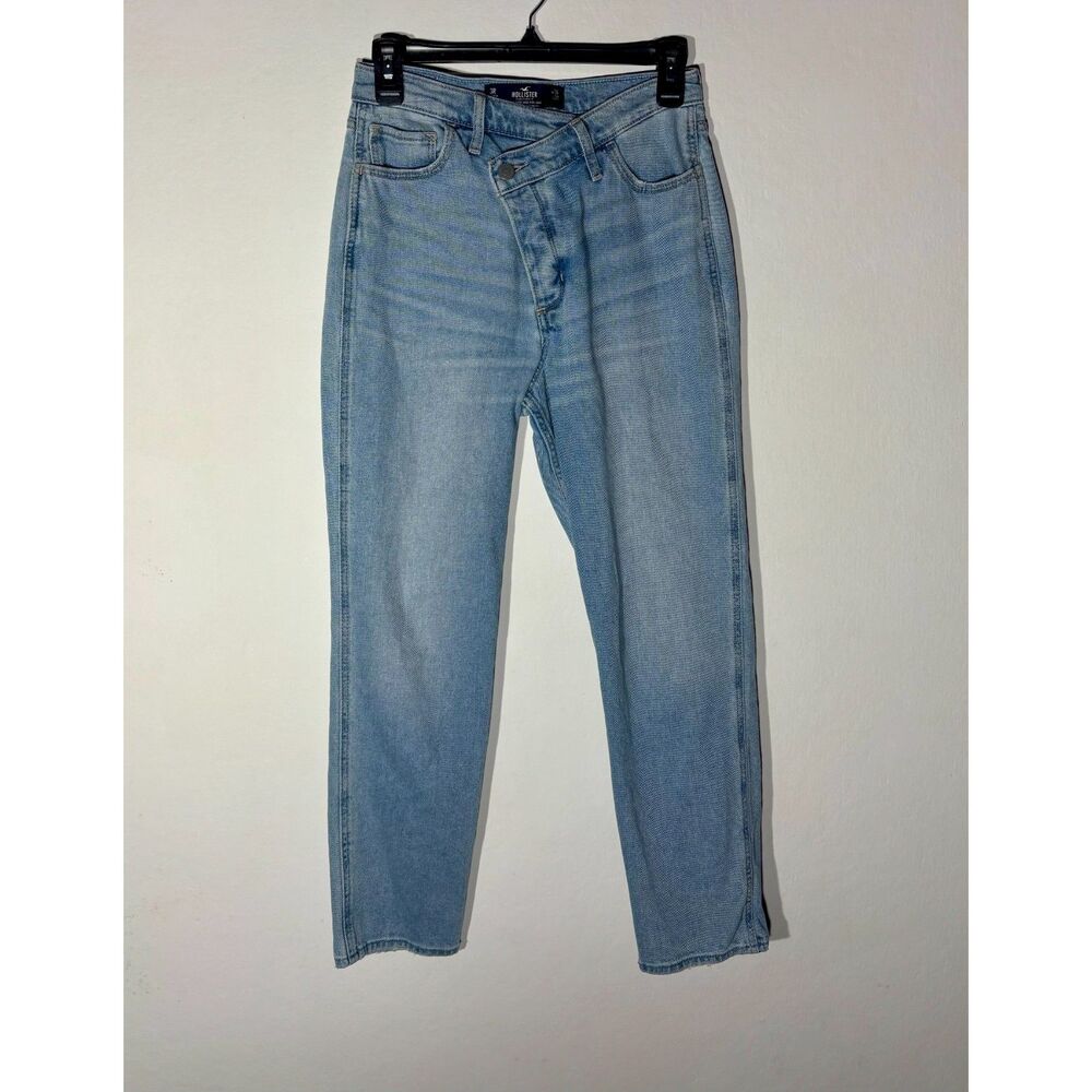 Hollister Ultra High Rise Mom Jeans Light Wash Button Fly W26 L27 3R Stretch